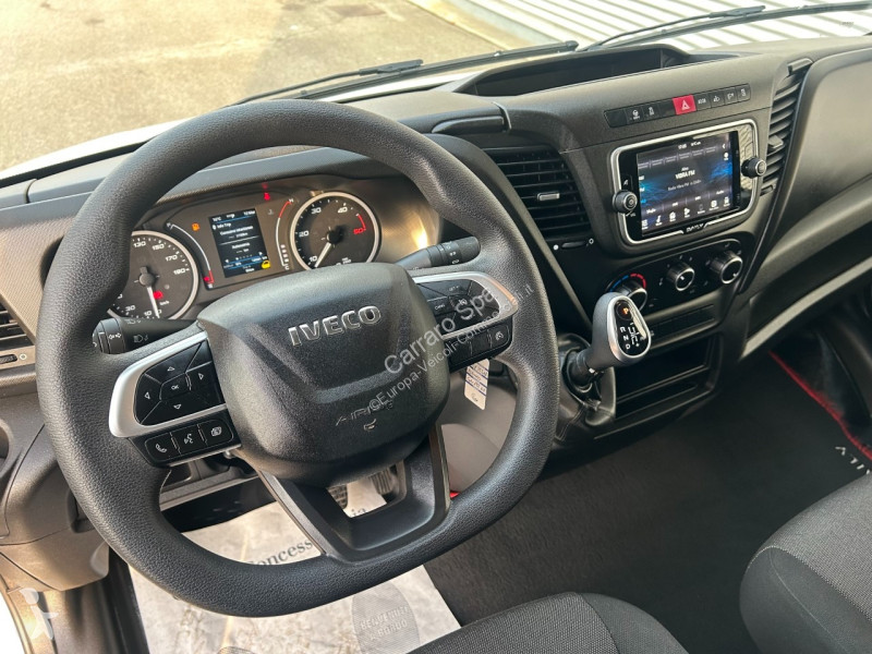 Furgoneta Iveco V