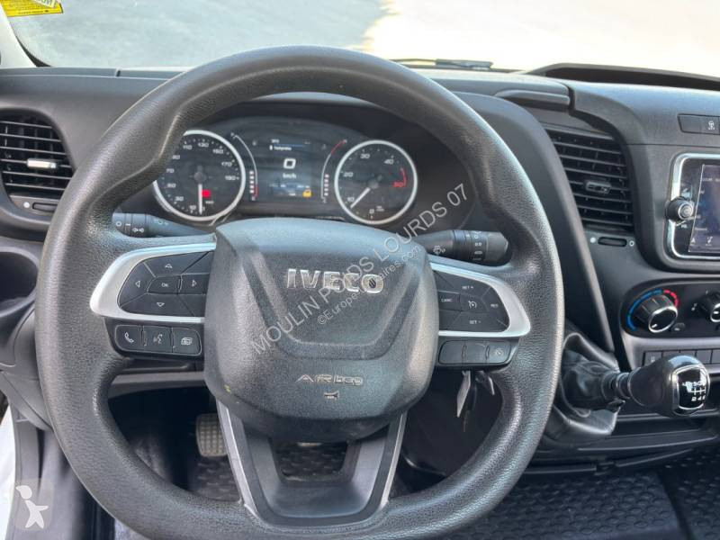 Samochód dostawczy Iveco