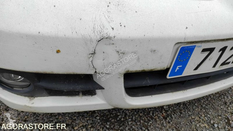 Коммерческий автомобиль Renault CLIO