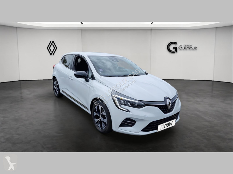 عربة نفعية Renault CLIO V