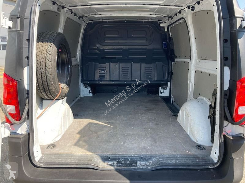 Furgoneta Mercedes 110 CDI Furgone Compact