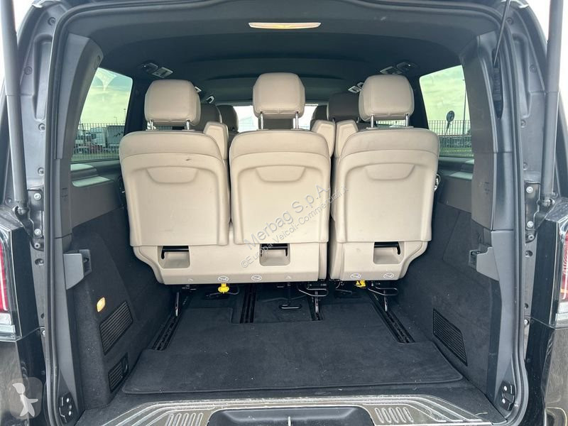 عربة نفعية Mercedes V Long 300 d Exclusive auto