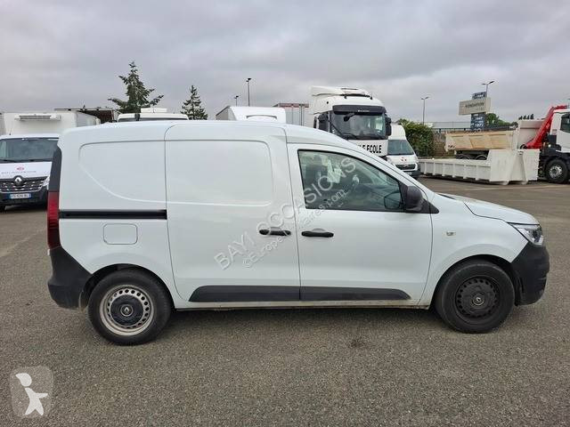 عربة نفعية Renault