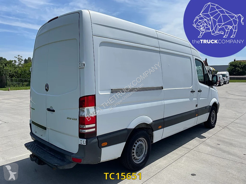 Mercedes 213 37s Transporter