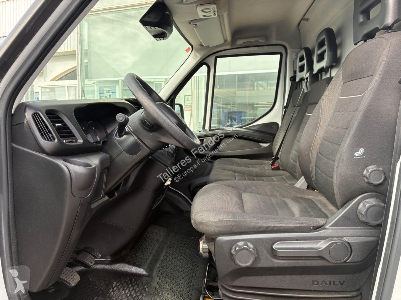 Furgoneta Iveco  35S16 V 12m3