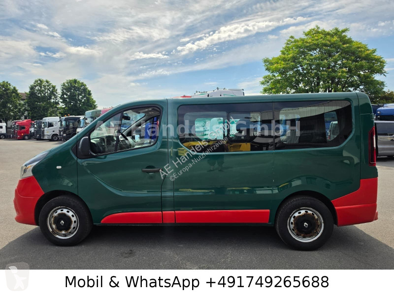 عربة نفعية Renault Combi 9 Sitzer...