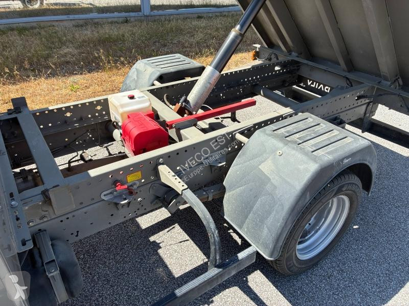 Véhicule utilitaire Iveco CCb 35C14 Benne +...