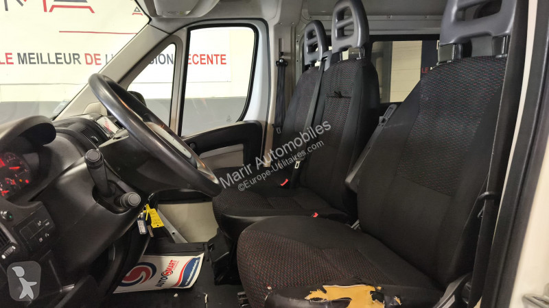 Véhicule utilitaire Peugeot BOXER FG