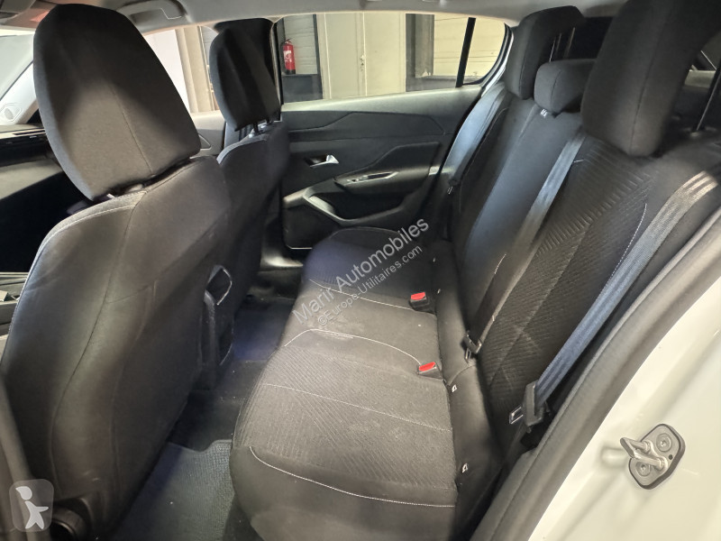 عربة نفعية Peugeot 308
