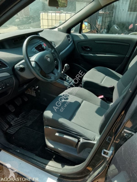 Véhicule utilitaire Renault MEGANE