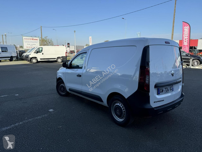 عربة نفعية Renault