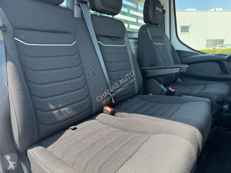 Véhicule utilitaire Iveco 35C18 A8 180CV 3L...