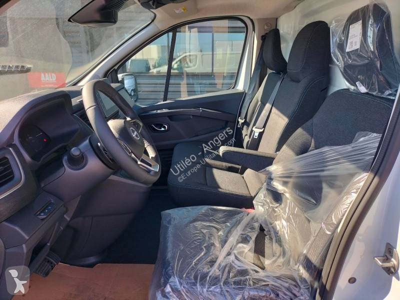 Samochód dostawczy Nissan