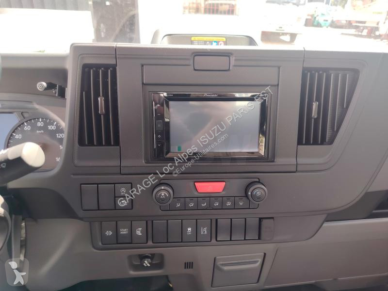 Samochód dostawczy Isuzu
