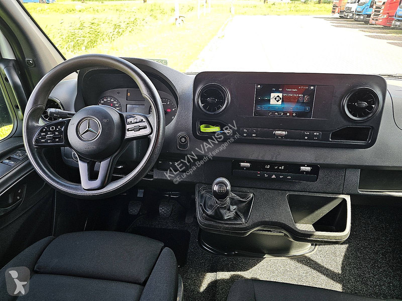 Samochód dostawczy Mercedes 516 CDI 4X4 ALLRAD...