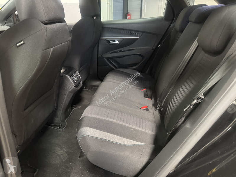 عربة نفعية Peugeot