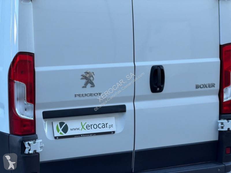 عربة نفعية Peugeot