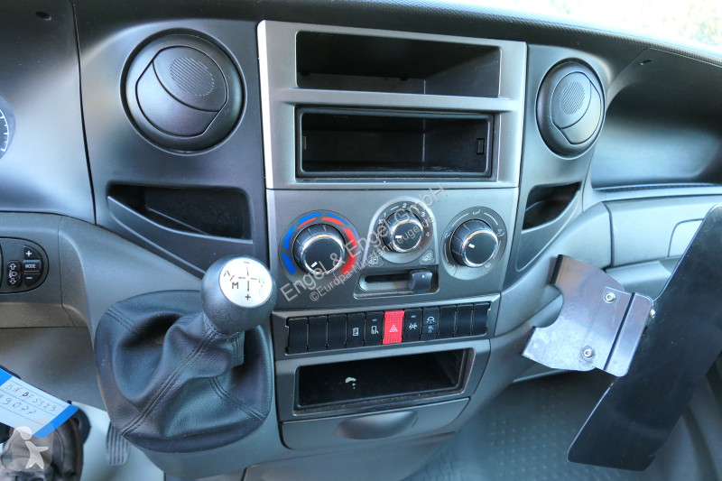 Veicolo commerciale Iveco Daily 35 S11 C30C...