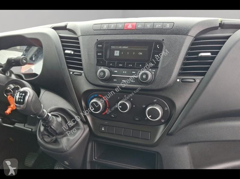 Véhicule utilitaire Iveco CCb 35C16H...