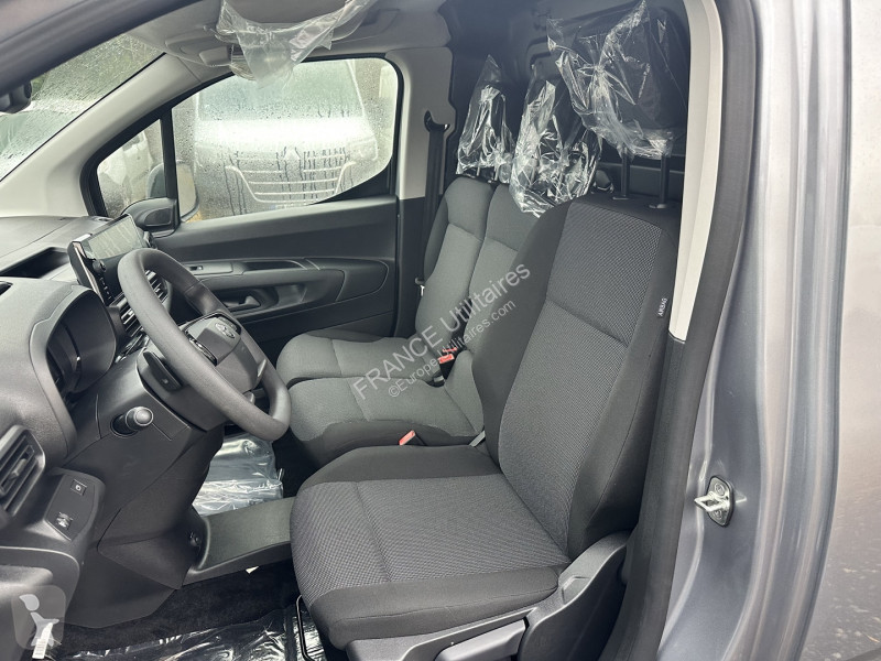 Véhicule utilitaire Toyota CITY GRIS MEDIUM 130...