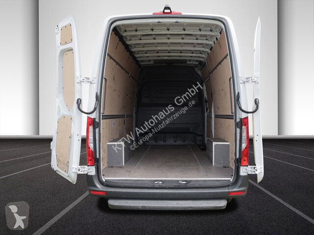 Veículo utilitário Mercedes Sprinter 317...