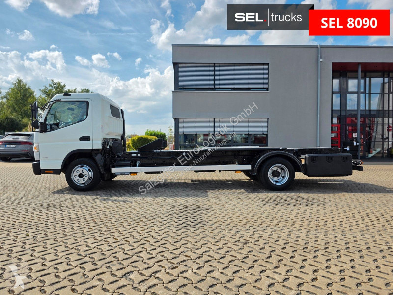 عربة نفعية Fuso 7C15
