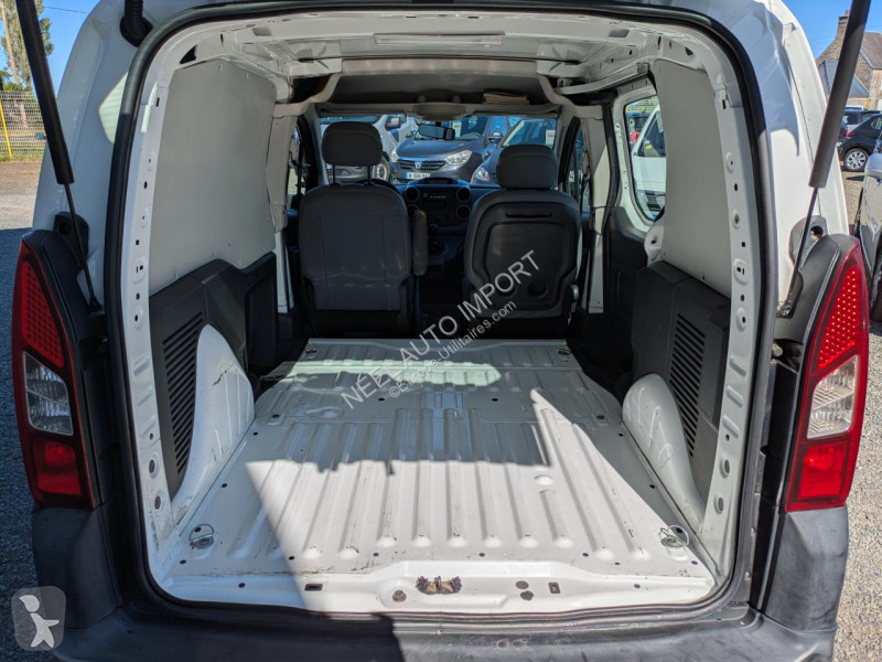 Véhicule utilitaire Citroën BERLINGO L1 II 1.6...