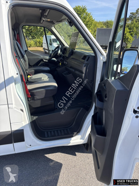 Samochód dostawczy Renault