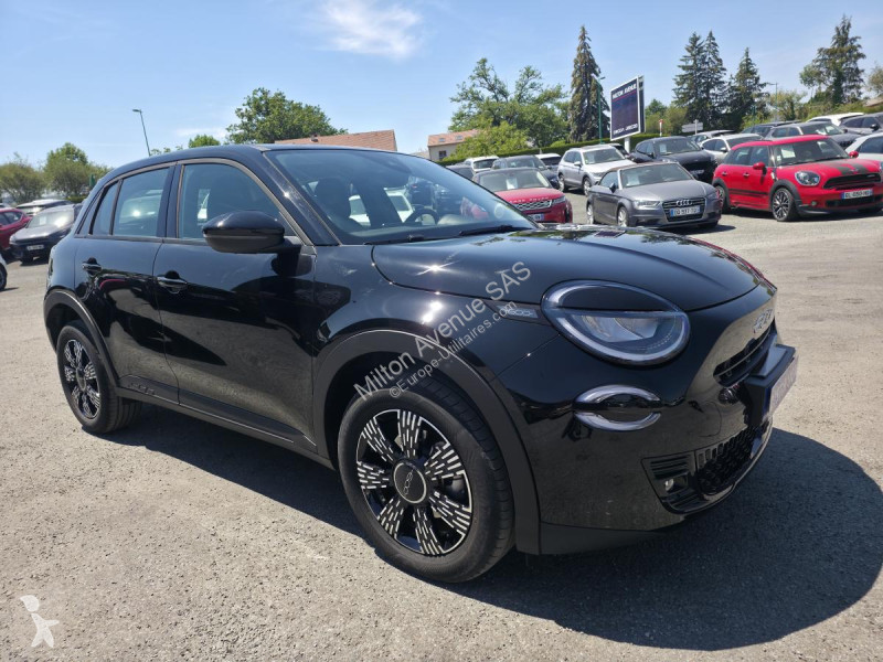 Samochód dostawczy Fiat FIAT 600 1.2 Hybrid -...