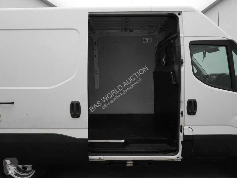Bedrijfswagen Iveco 35C14