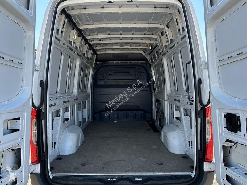 عربة نفعية Mercedes 314 2.1 cdi F 37/35 rwd...