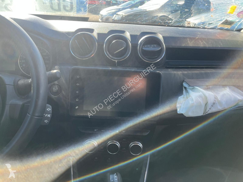 Samochód dostawczy Dacia II 1.3 TCe 150 EDC...