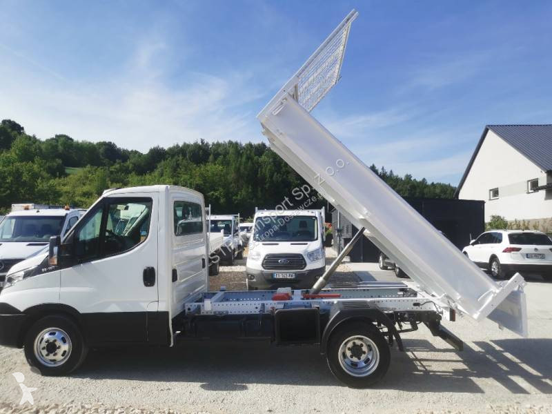 عربة نفعية Iveco