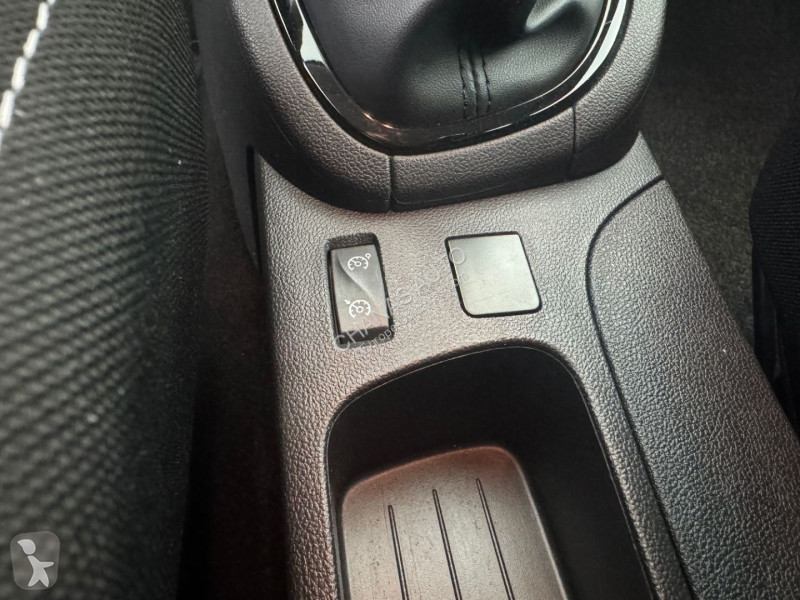 عربة نفعية Renault Estate 0.9 TCe 90 Zen