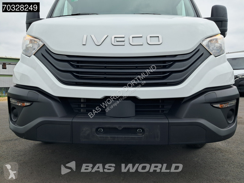 Véhicule utilitaire Iveco 35C16 3.0L...