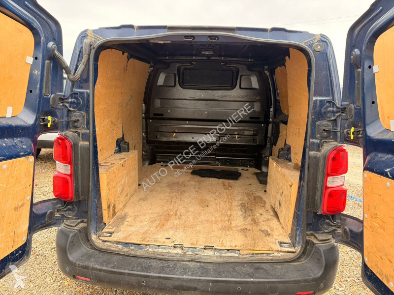 عربة نفعية Peugeot III 2.0 BlueHDi 180 BVA / EP156