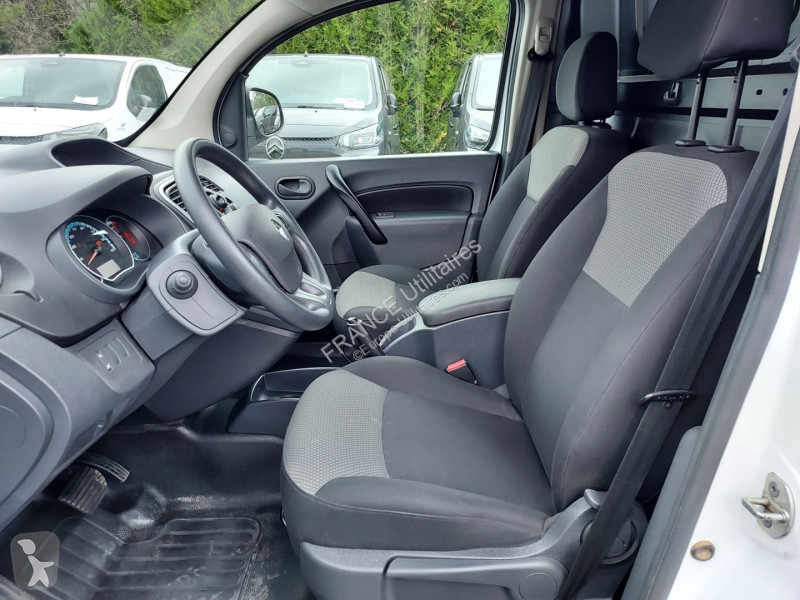 Коммерческий автомобиль Renault KANGOO II...