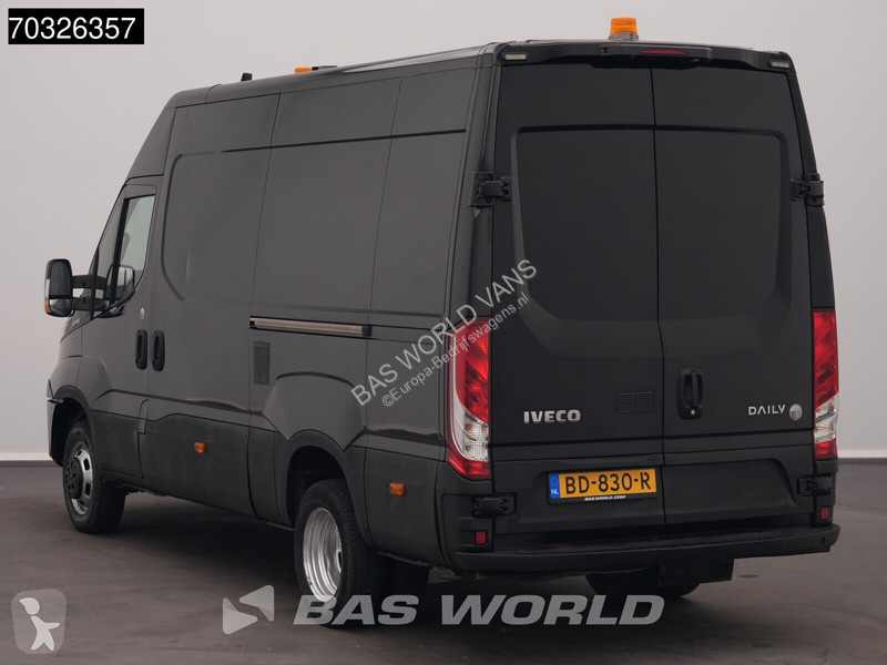 Véhicule utilitaire Iveco 50C18 3.0L...