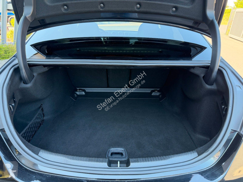 Véhicule utilitaire Mercedes C...