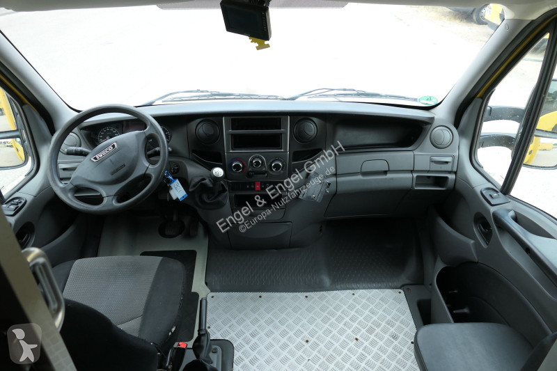 Veicolo commerciale Iveco Daily 35 S11 C30C...