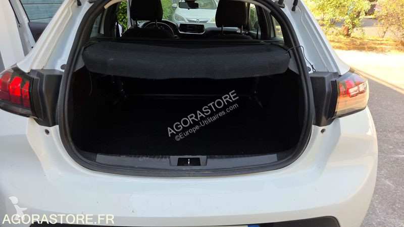 Коммерческий автомобиль Peugeot 208