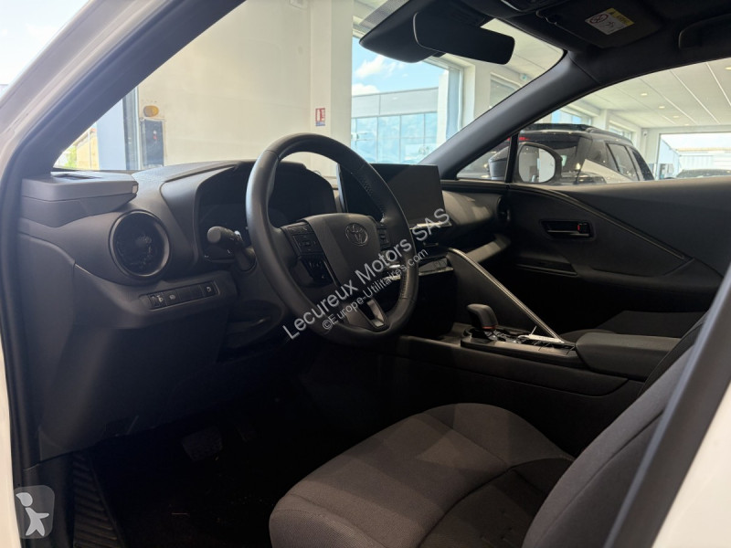 Furgoneta Toyota (2) 1.8 Hybride 140 Design