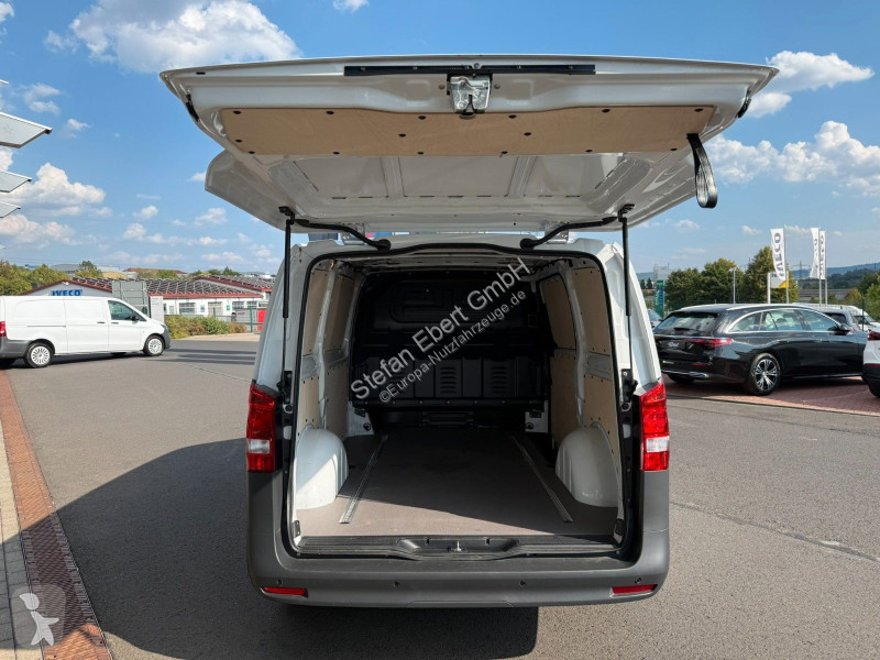 Furgoneta Mercedes Vito  9G Klima Kamera SHZ