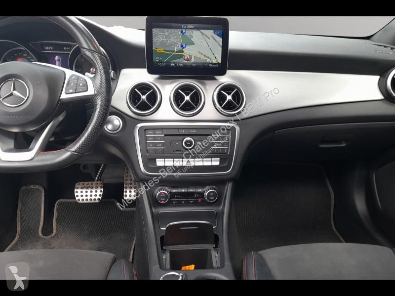 Véhicule utilitaire Mercedes CLA 220 d...