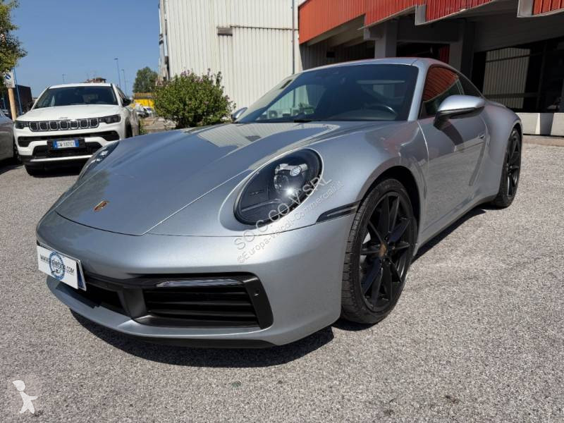 Véhicule utilitaire Porsche