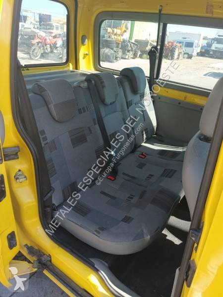 عربة نفعية Renault