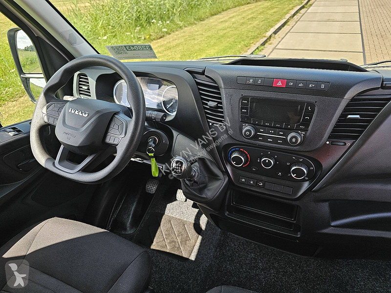 عربة نفعية Iveco 35C16 Bakwagen Laadklep