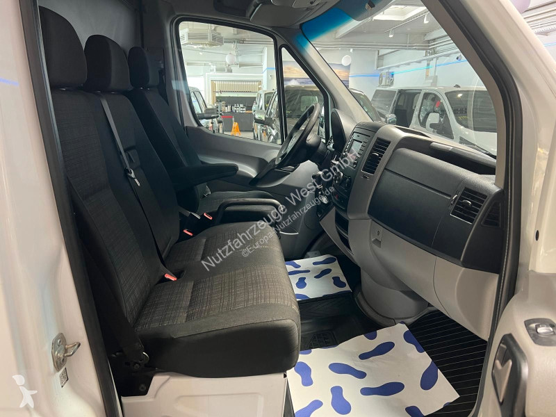 عربة نفعية Mercedes 213/316...