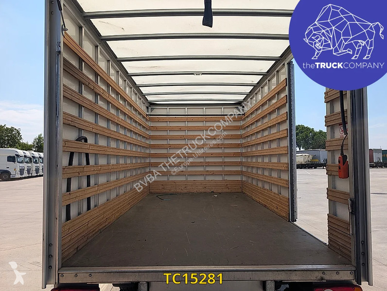 عربة نفعية Renault 2.2 DCI KOFFER MET LIFT