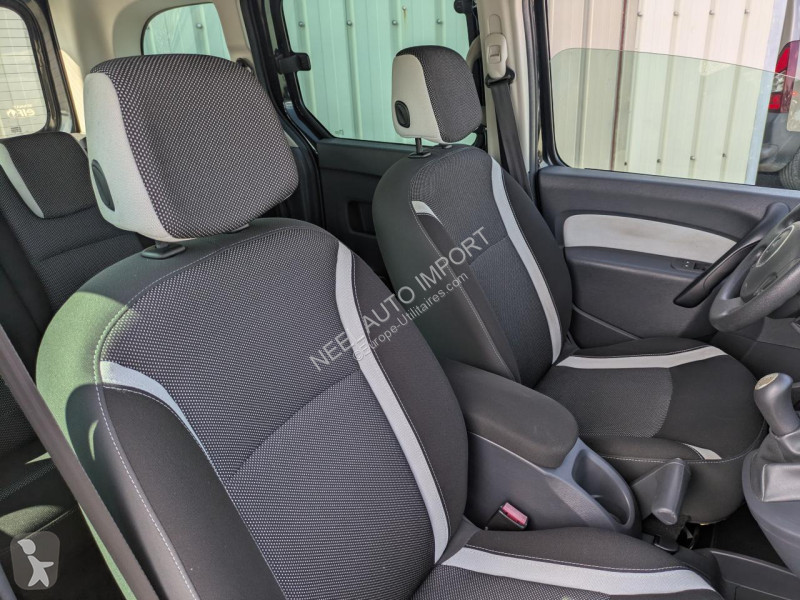 Véhicule utilitaire Renault KANGOO II 1.5 DCI...